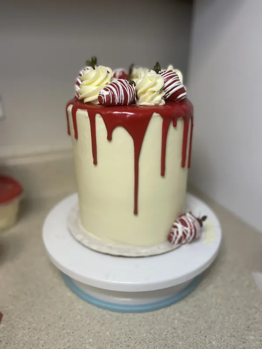 6” cake dipped strawberries